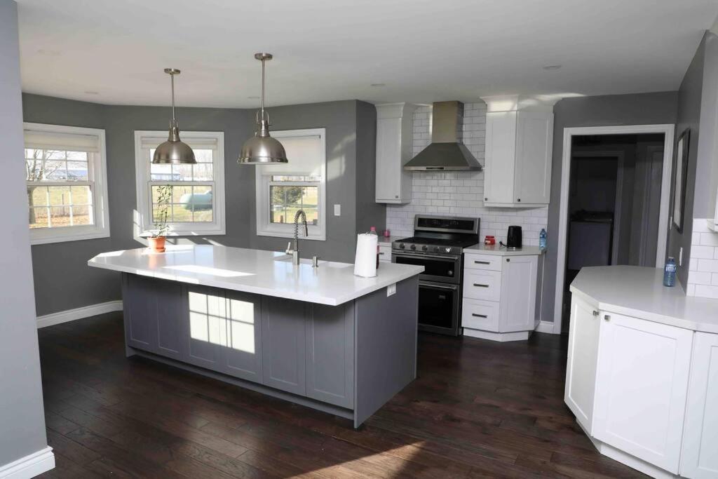 Bowmanville Event Place Bagian luar foto
