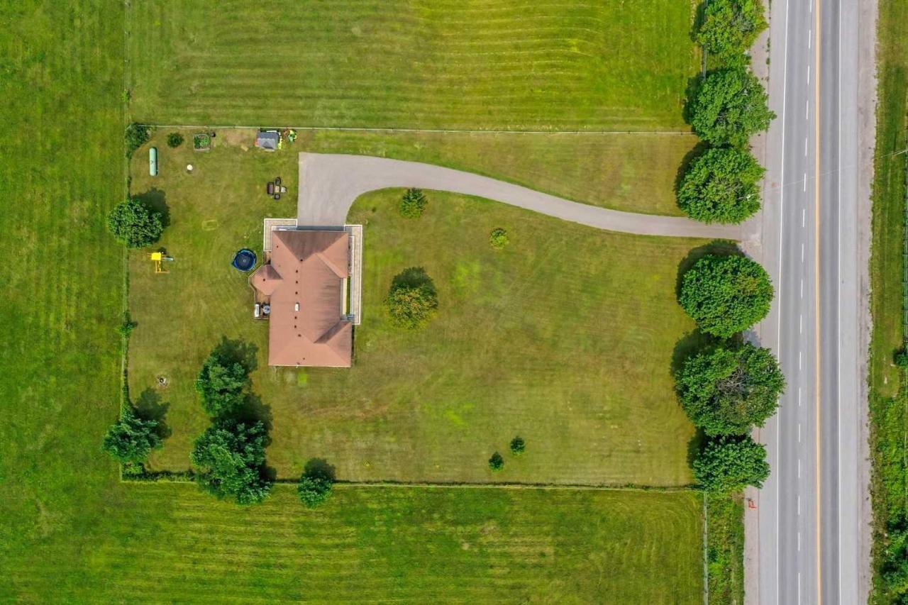 Bowmanville Event Place Bagian luar foto