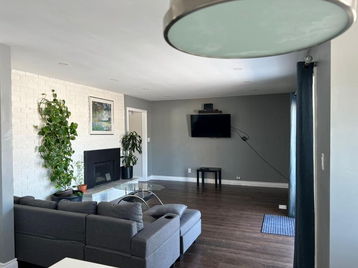 Bowmanville Event Place Bagian luar foto
