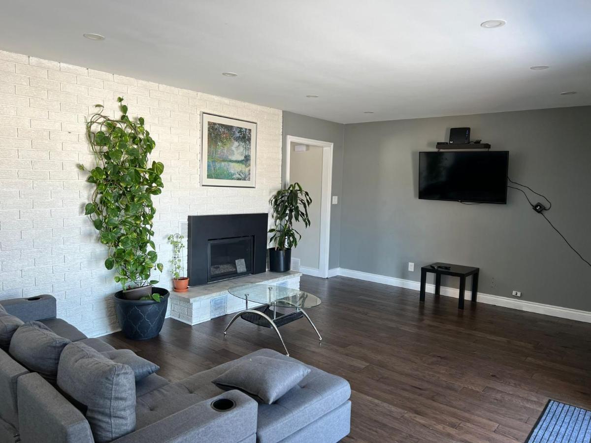 Bowmanville Event Place Bagian luar foto