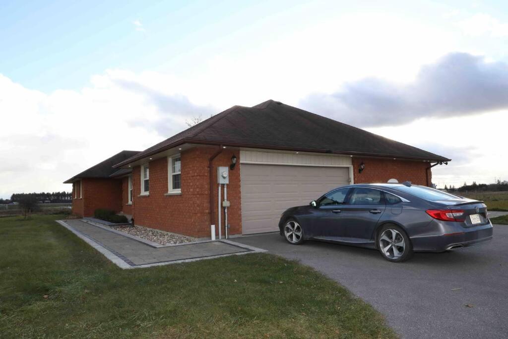 Bowmanville Event Place Bagian luar foto