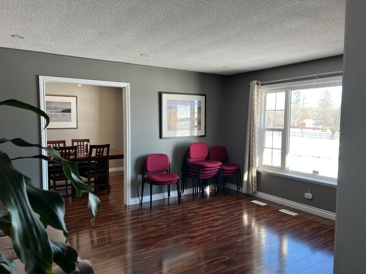 Bowmanville Event Place Bagian luar foto